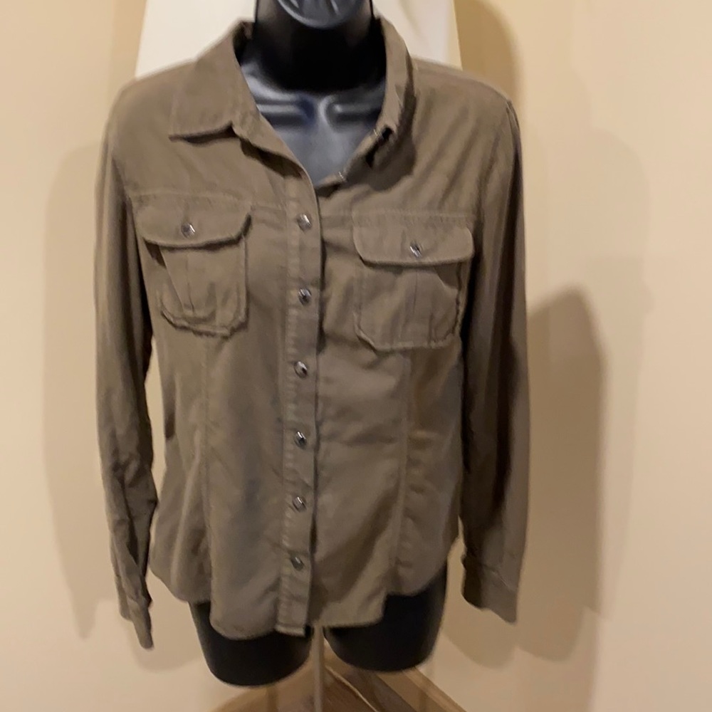 Guess button down shirt